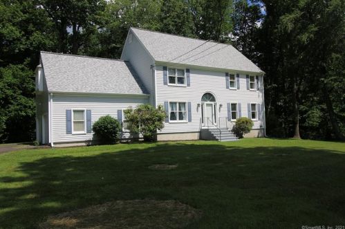 3 Falcon Dr, Seymour, CT 06483 exterior