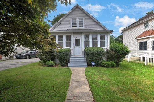 1326 Sylvan Ave, Bridgeport, CT 06606 exterior