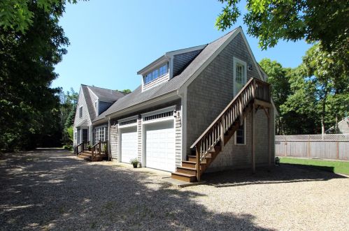 195 Cathedral Rd, Brewster, MA 02631 exterior