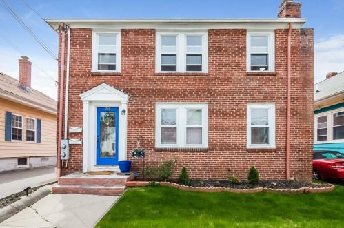 205 Chace Ave, Providence, RI 02906 exterior