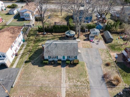216 Burrington St, Woonsocket, RI 02895 exterior