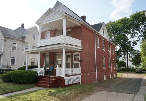 38 Trinity St, New-Britain, CT 06051 exterior