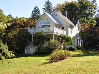 87 Turkey Plain Rd, Bethel, CT 06801 exterior