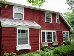 562 California St, Newton, MA 02460 exterior