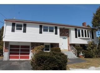 31 Delorenzo Dr, Randolph, MA 02368 exterior