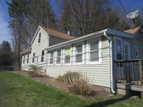 30 Huntington Rd, Russell, MA 01071 exterior