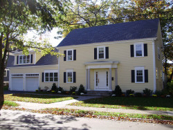 4 Neal St, Newton, MA 02462 exterior