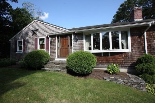 46 Seven Hills Rd, Plymouth, MA 02360 exterior