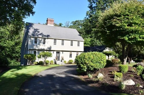 30 Heritage Ln, South Lynnfield, MA 01940 exterior