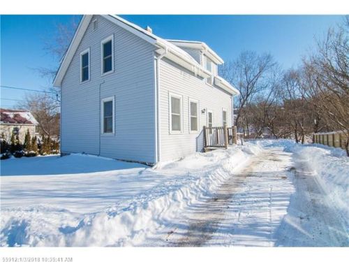 8 Harriman Ln, Brewer, ME 04412 exterior