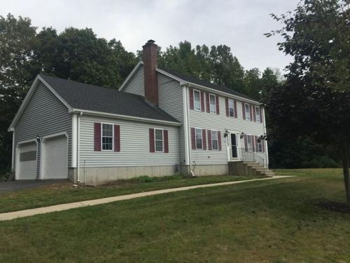 20 Roberta Rd, Blackstone, MA 01504 exterior