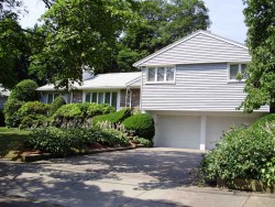 77 Redwood Rd, Newton, MA 02459 exterior