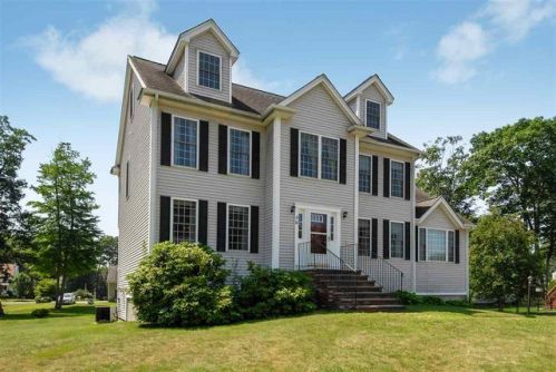 67 Border Winds Ave, Seabrook, NH 03874 exterior