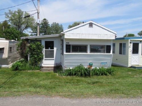 5 Tabernacle Rd, York, ME 03909 exterior