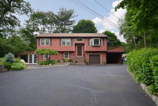 73 Holland Rd, Bridgeport, CT 06610 exterior