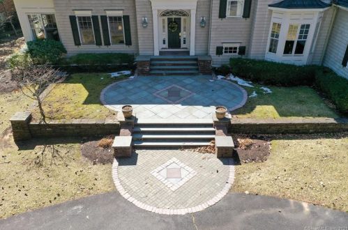 3 Thatcher Ter, Farmington, CT 06032 exterior