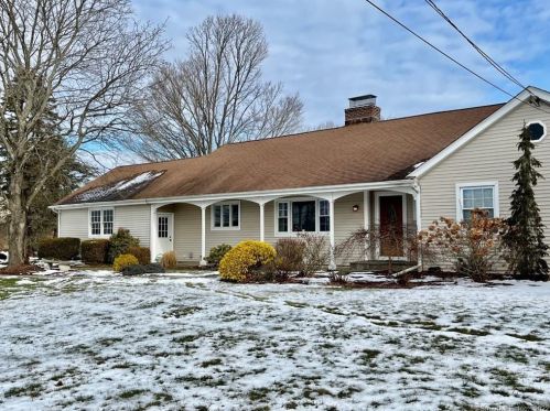 7 Maple Ln, Brookfield-Center, CT 06804 exterior