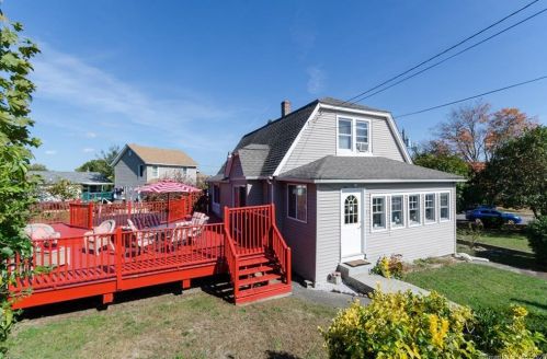 77 Terrace Blvd, United States Coast Guard Ac, CT 06320 exterior