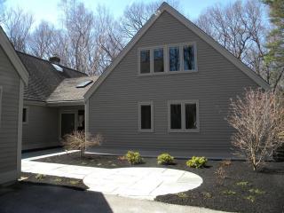 116 Estabrook Rd, Carlisle, MA 01741 exterior