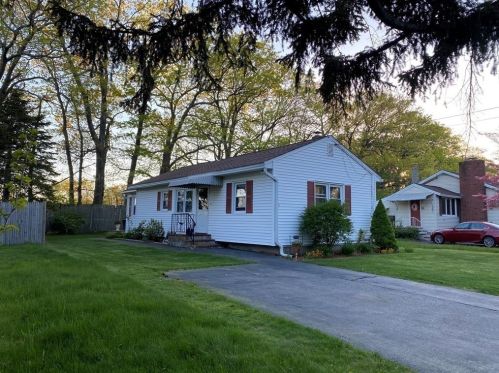 26 Myona St, Methuen, MA 01844 exterior