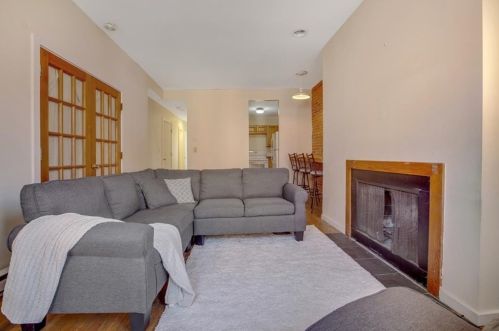 28 Symphony Rd, Roxbury-Xing, MA 02115 exterior