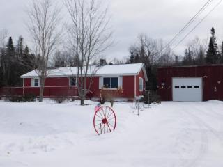 726 Valley Rd, Randolph, NH 03593 exterior