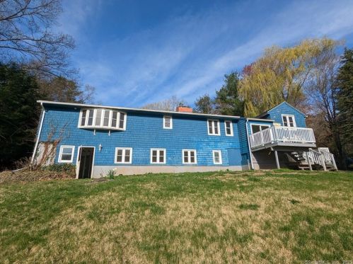 153 Thompson Hill Rd, Portland, CT 06480 exterior