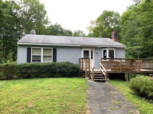 3234 Greenwich Rd, Ware, MA 01082 exterior