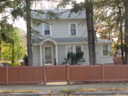 1062 Beacon St, Newton, MA 02459 exterior