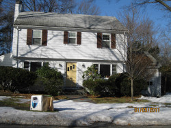 70 Boulder Rd, Newton, MA 02459 exterior