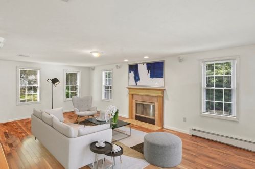 46 Arrowwood Dr, Shrewsbury, MA 01545 exterior