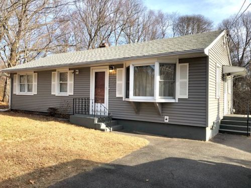 179 Coram Rd, Huntington, CT 06484 exterior
