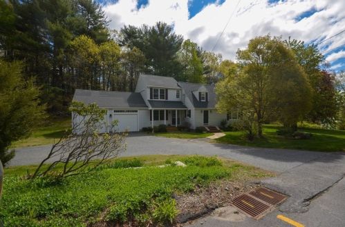 8 Dudley Rd, Sutton, MA 01590 exterior