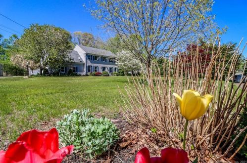 18 Tommys Path, Northford, CT 06472 exterior