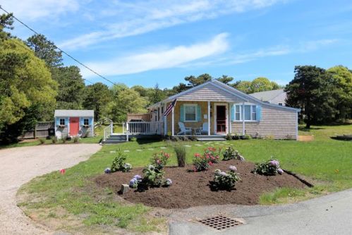 130 Soundview Ave, Chatham, MA 02633 exterior