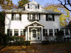 9 Victoria Cir, Newton, MA 02459 exterior