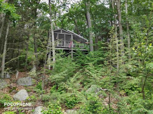 63 Lakeview Dr, Nottingham, NH 03290 exterior