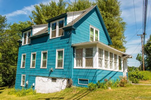 77 Park St, Livermore Falls, ME 04254 exterior