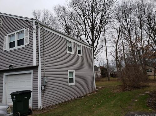 20 Nursery Dr, Hartford, CT 06117 exterior