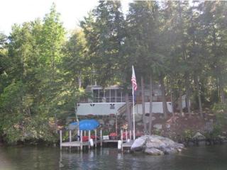 14 Bear Is, Meredith, NH 03253 exterior