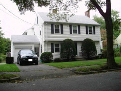 29 Farmington Rd, Newton, MA 02465 exterior