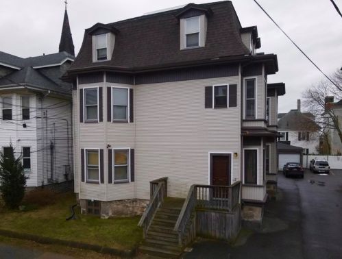 138 Deane St, New Bedford, MA 02746 exterior