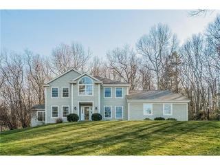 7 Hollyberry Ln, Unionville, CT 06013 exterior