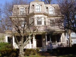 27 Otis St, Newton, MA 02460 exterior