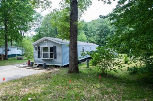 76 Cardinal Way, Barrington, NH 03884 exterior