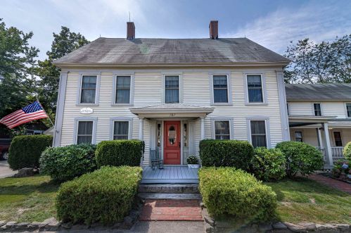 287 Main St, Fremont, NH 03044 exterior