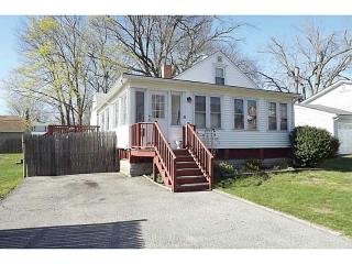 15 Birch St, Warwick, RI 02888 exterior