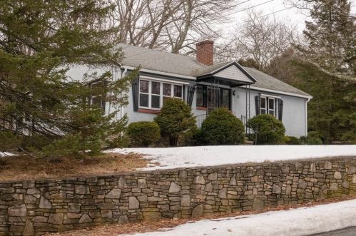 3 Upper Gore Rd, Webster, MA 01570 exterior