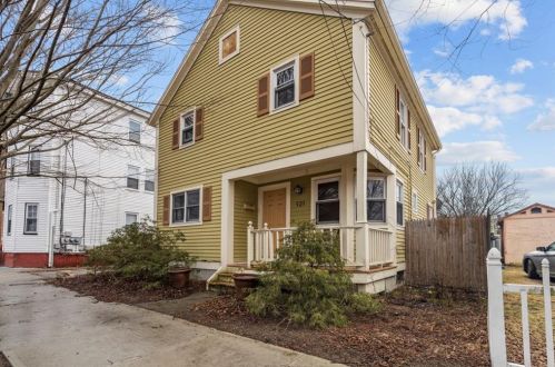 121 De Pasquale Ave, Providence, RI 02903 exterior