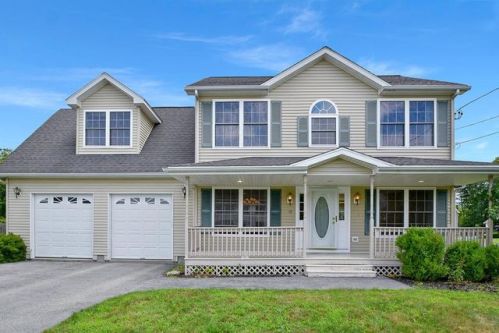 19 Konkel Ave, Webster, MA 01570 exterior